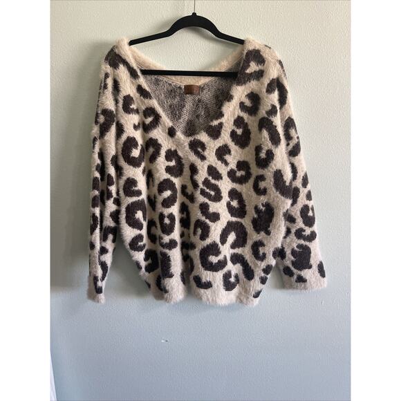 POL SoftThick Leopard Knit Sweater-Size small-Fluffy-Oversized Cream/Brown - Picture 1 of 4